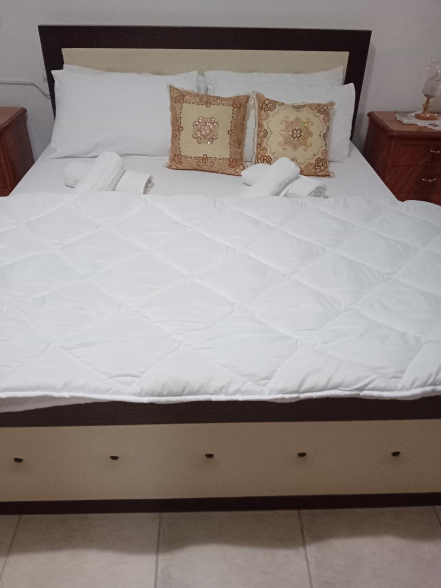 Olivia Guesthouse Gjirokastër 外观 照片