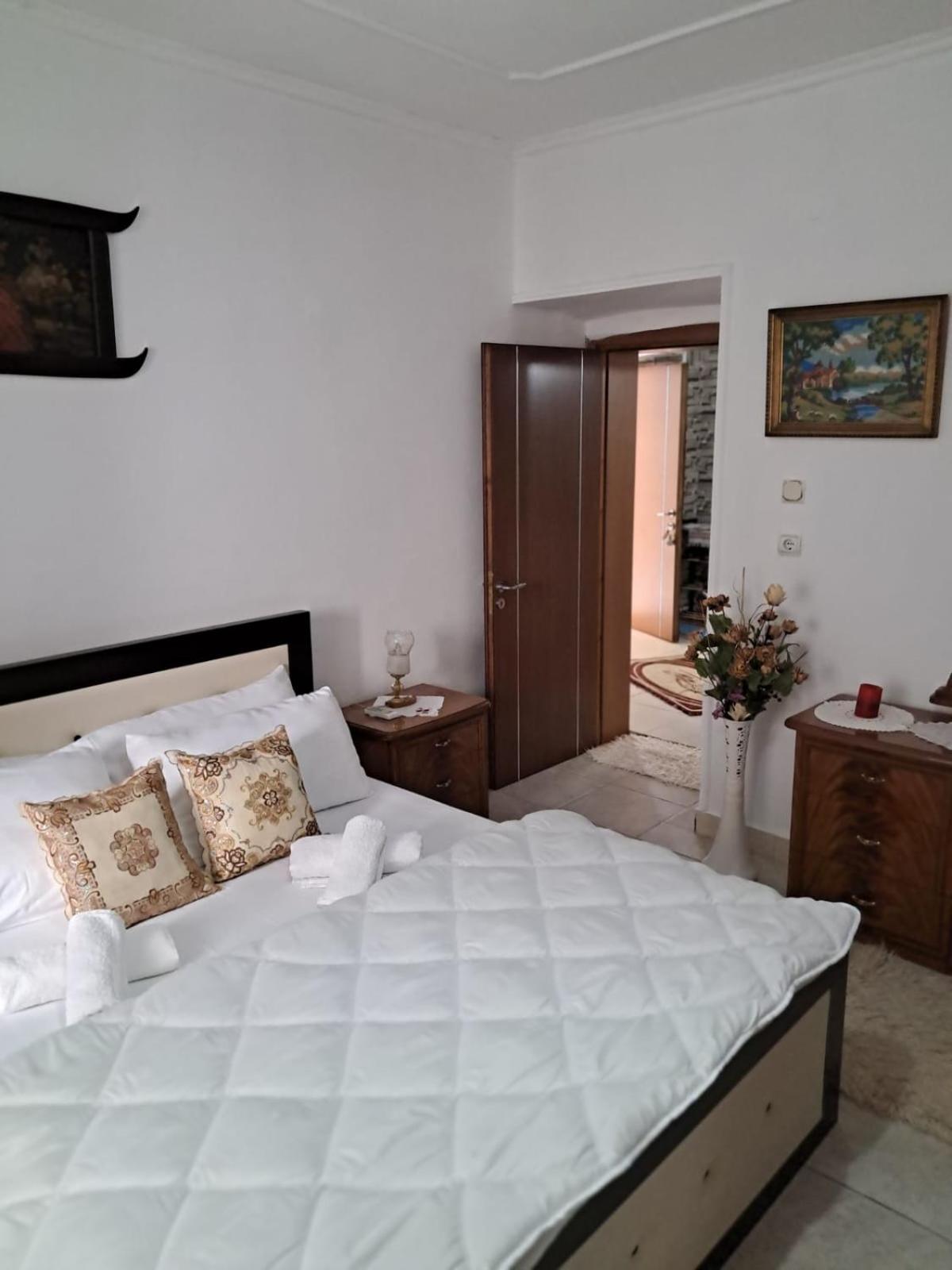 Olivia Guesthouse Gjirokastër 外观 照片